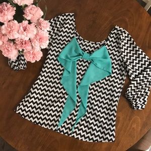 Chevron Top with Mint Bow